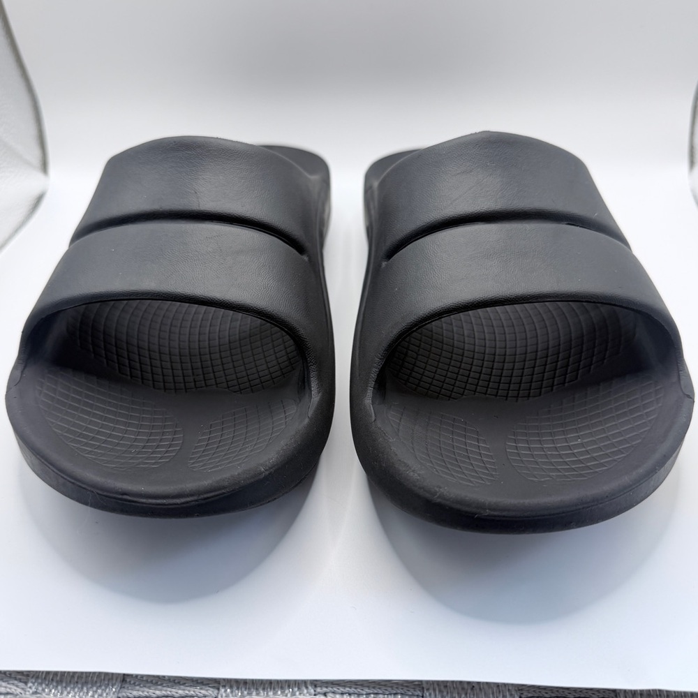 OOFOS Black Recovery Slide Sandal - Picture 8 of 11